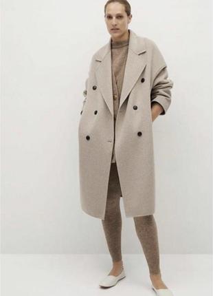 Роскошное, плотное шерстяное пальто от бренда mango10 фото