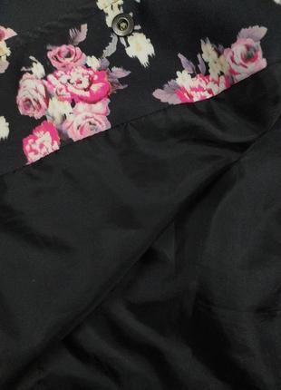 Бомбер bershka женская ветровка на кнопках чёрная с цветочным принтом размер s