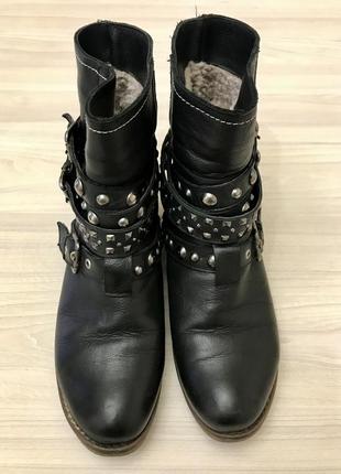 Зимние ботинки на цигейке