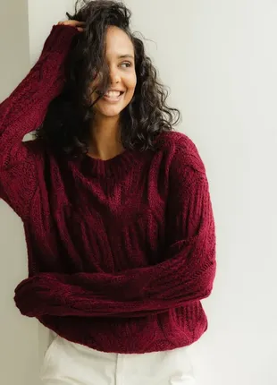 Теплий светр вязаний з візерунком жіночий оверсайз светр об'ємної в'язки