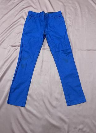 Синие яркие брюки джинсы на рост 134
