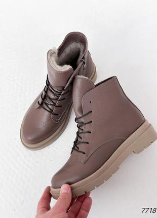 Стильные коричневые зимние женские ботинки капучино кожаные/кожа-женская обувь на зиму2 фото