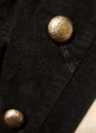 Бархатистый пиджак с серебристыми пуговицами6 фото