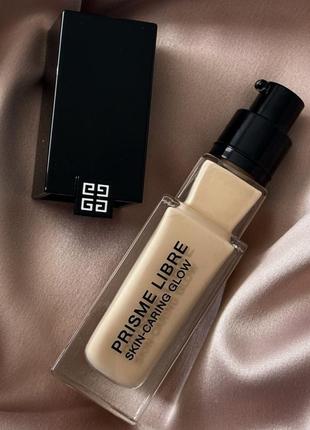 Тональный  крем givenchy prisme libre skin-caring glow3 фото