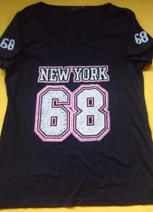 Фірмова футболка жіноча