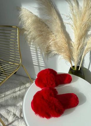 Жіночі теплі тапочки в червоному кольорі для дому з відкритим носком3 фото