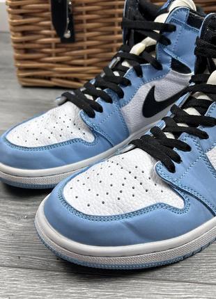 Оригінальні унісекс кросівки nike air jordan 1 retro high university2 фото