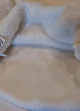Нежнейший меховый свитшот на меху травке hello kitty от h&m молочного цвета 6-8 лет10 фото