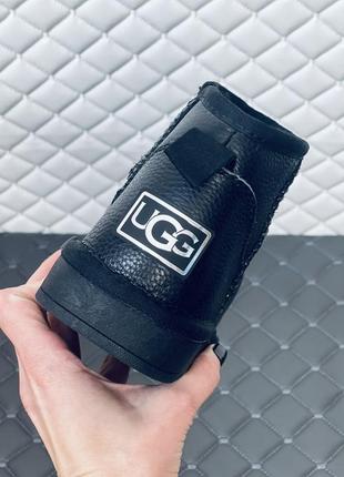 Ugg ultra mini черные кожа унисекс низенькие угг2 фото