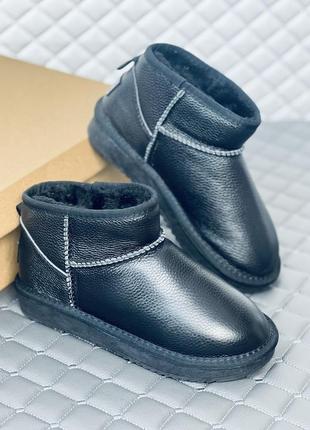 Ugg ultra mini черные кожа унисекс низенькие угг8 фото