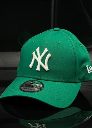 Оригинальная зеленая кепка new era new york yankees 60137673