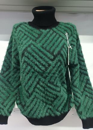 Жіночий гарний светр із травкою з високим горлом 48/52