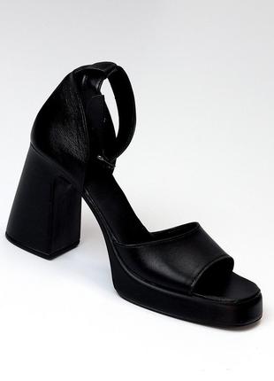 Шикарные кожаные черные женские закрытые босоножки на высоком устойчивом каблуке3 фото