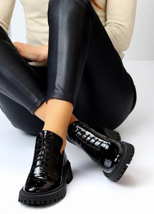 Дизайнерские лаковые глянцевые черные кожаные женские туфли натуральная кожа глянец10 фото