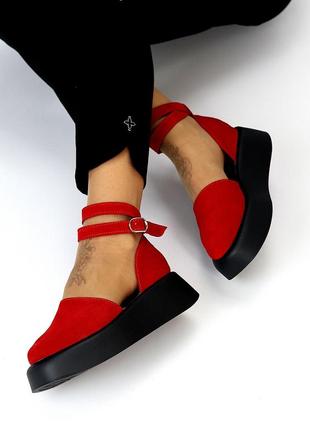 Шикарные красные замшевые открытые туфли на шлейке натуральная замша