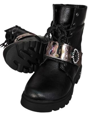Зимние ботинки черные на каблуке для девочки8 фото