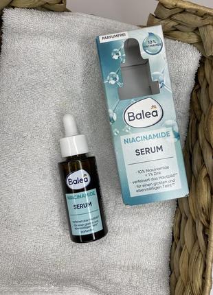 Сыворотка для лица с ниацинамидом balea beauty hyaluron serum