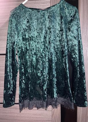 Оксамитова блуза з оригінальною спинкою