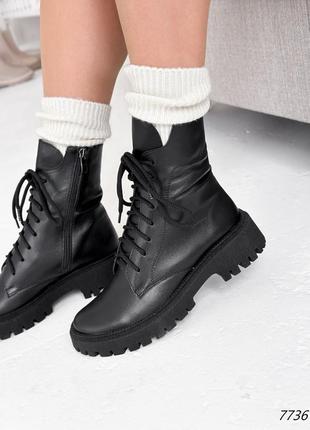 Стильні чорні якісні зимові жіночі черевики класичні,високі,шкіряні,натуральна шкіра і вовна на зиму