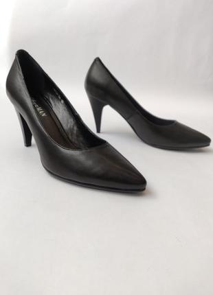 Шикарные новые туфли-лодочки кожаные на каблуке классика в стиле prada, twin-set1 фото