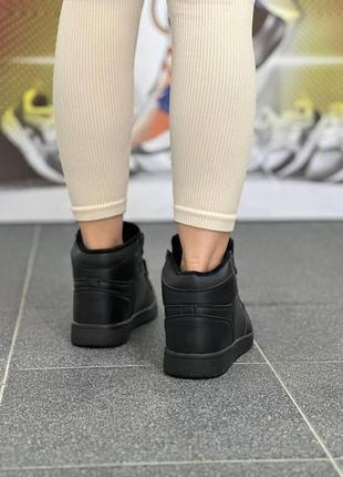 Женские зимние кроссовки, утепленные, на шнурках, черые4 фото