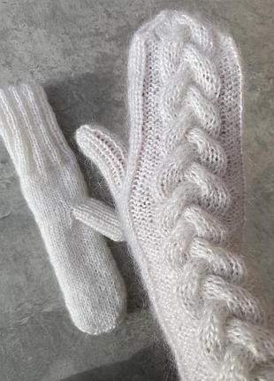 Варежки молочные митенки вязаные ручная работа пушистые белые рукавички без пальцев митенки