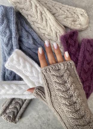 Варежки молочные митенки вязаные ручная работа пушистые белые рукавички без пальцев митенки