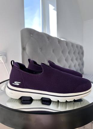 Мягкие спортивные мокасины skechers