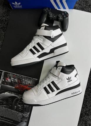 Шикарные мужские кроссовки "adidas forum 84 high white black fur winter"