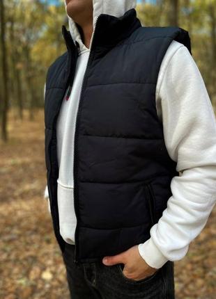 Мужская стильная жилетка, черная, ткань плащевка, наполнитель синтепон3 фото
