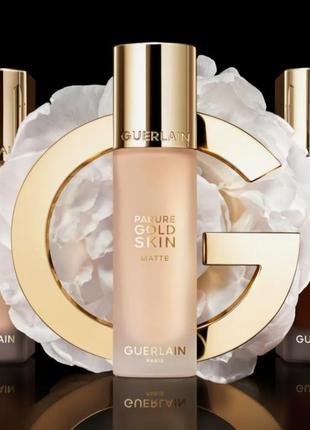 Матирующая тональная основа guerlain