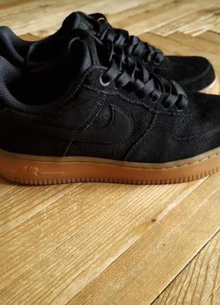 Черные кожаные замшевые кроссовки nike air force 12 фото