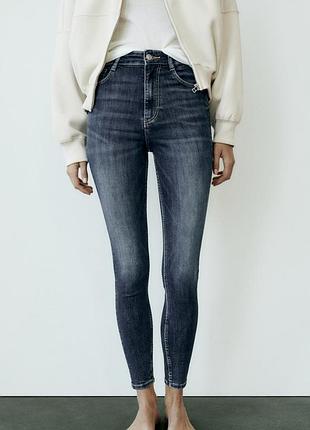 Джинсы с высокой посадкой zara6 фото