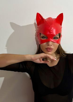 Лакорированная кожаная маска кошки с ушками латексная2 фото