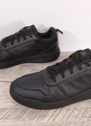 Кроссовки adidas 36р