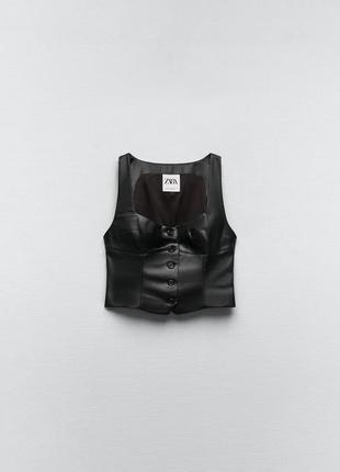 Жилет з штучної шкіри zara