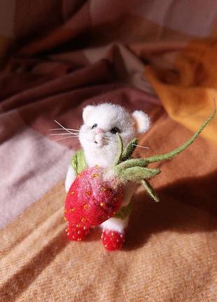 Интерьерная игрушка-путешественник мышонок, мышка сухое валяние