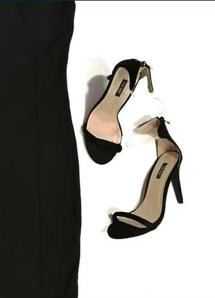 Босоніжки vices