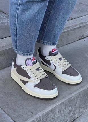 Мужские кроссовки jordan 1 retro low og sp travis scott белые с коричневым найк джордан ретро кожаные (bon)