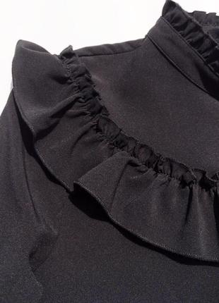 Чёрное платье с рюшами h&m осень6 фото