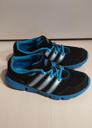 Невагомі кросівки adidas 38 р1 фото