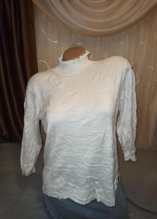 Свитер под горло