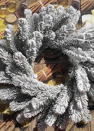 Новогодний венок литой заснеженный "буковельский" 50см / венок искусственный6 фото