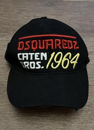 Стильная кепка бейсболка dsquared 2 оригинал в идеальном состоянии без нюансов насыщенного черного цвета