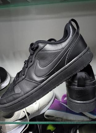 Nike 2