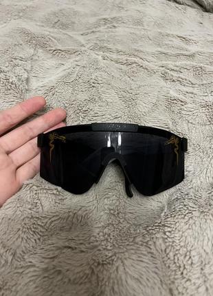 Велосипедные солнцезащитные очки черные1 фото
