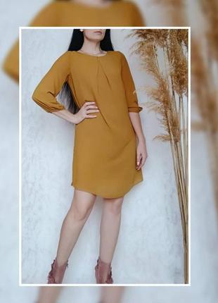 Женское легкое платье прямого кроя с подкладкой горчичного цвета