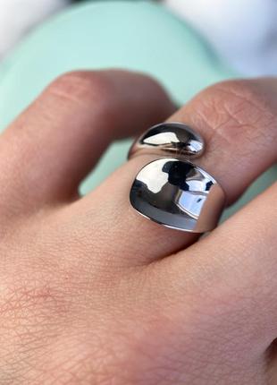 Серебряное кольцо лаконичность без размера 925 проба