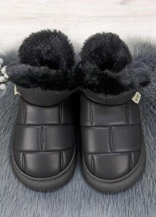 Тапочки чуні жіночі високі еко-шкіра чорні на хутрі 4293