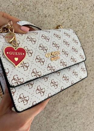 Сумочка в стилі guess / guess heart / біла сумочка5 фото